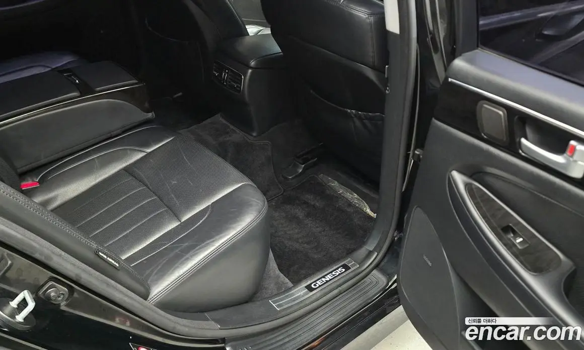 Hyundai Genesis 2013 3.8 автомат (гидро), фото 9