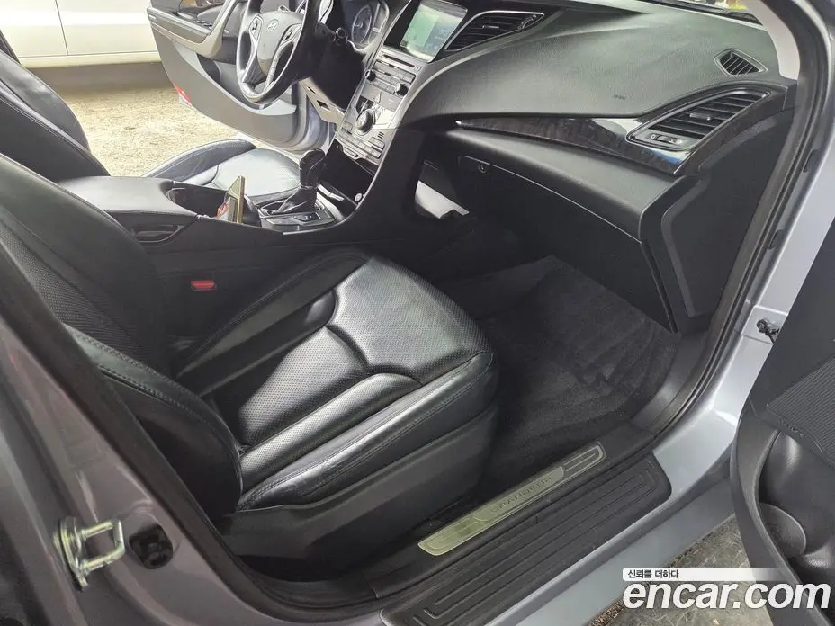 Hyundai Grandeur 2015 3.0 автомат (гидро), фото 11 Hyundai Grandeur 2015 3.0 автомат (гидро), фото 11