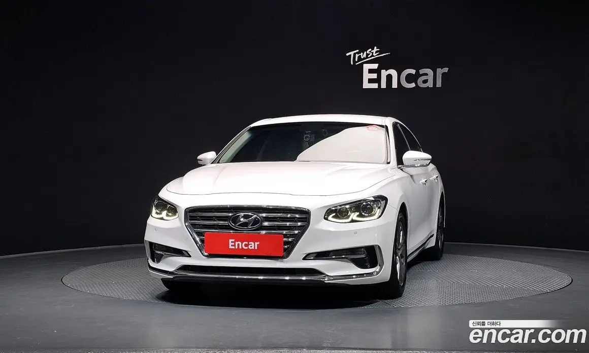 Hyundai Grandeur 2016 2.4 автомат (гидро), фото 3 Hyundai Grandeur 2016 2.4 автомат (гидро), фото 3