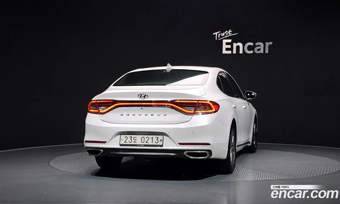 Hyundai Grandeur 2016 2.4 автомат (гидро), фото 4 Hyundai Grandeur 2016 2.4 автомат (гидро), фото 4