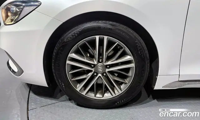 Hyundai Grandeur 2016 2.4 автомат (гидро), миниатюра 5 Hyundai Grandeur 2016 2.4 автомат (гидро), миниатюра 5