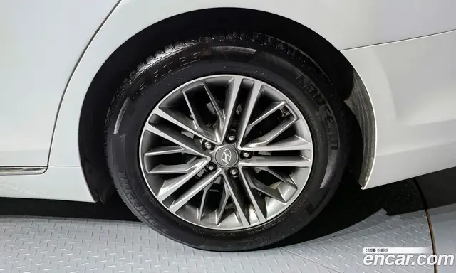 Hyundai Grandeur 2016 2.4 автомат (гидро), миниатюра 7 Hyundai Grandeur 2016 2.4 автомат (гидро), миниатюра 7