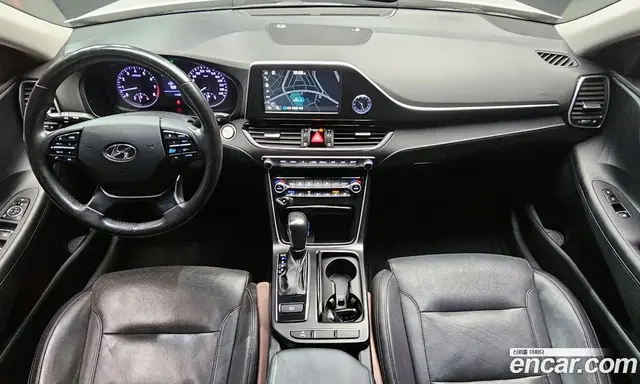 Hyundai Grandeur 2016 2.4 автомат (гидро), миниатюра 10 Hyundai Grandeur 2016 2.4 автомат (гидро), миниатюра 10