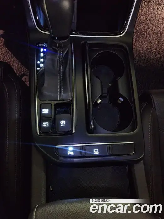 Hyundai Grandeur 2018 2.4 автомат (гидро), фото 15 Hyundai Grandeur 2018 2.4 автомат (гидро), фото 15