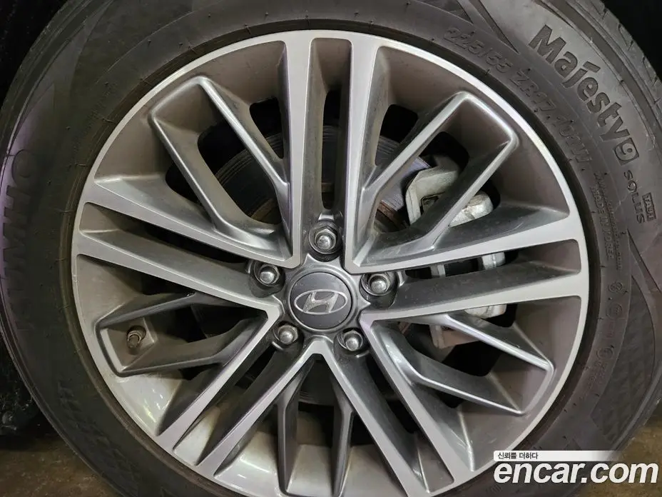 Hyundai Grandeur 2018 2.4 автомат (гидро), фото 17 Hyundai Grandeur 2018 2.4 автомат (гидро), фото 17