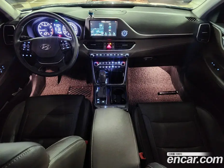 Hyundai Grandeur 2018 2.4 автомат (гидро), фото 5 Hyundai Grandeur 2018 2.4 автомат (гидро), фото 5