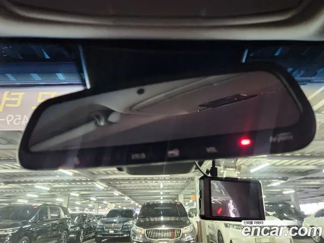 Hyundai Grandeur 2018 2.4 автомат (гидро), миниатюра 8 Hyundai Grandeur 2018 2.4 автомат (гидро), миниатюра 8