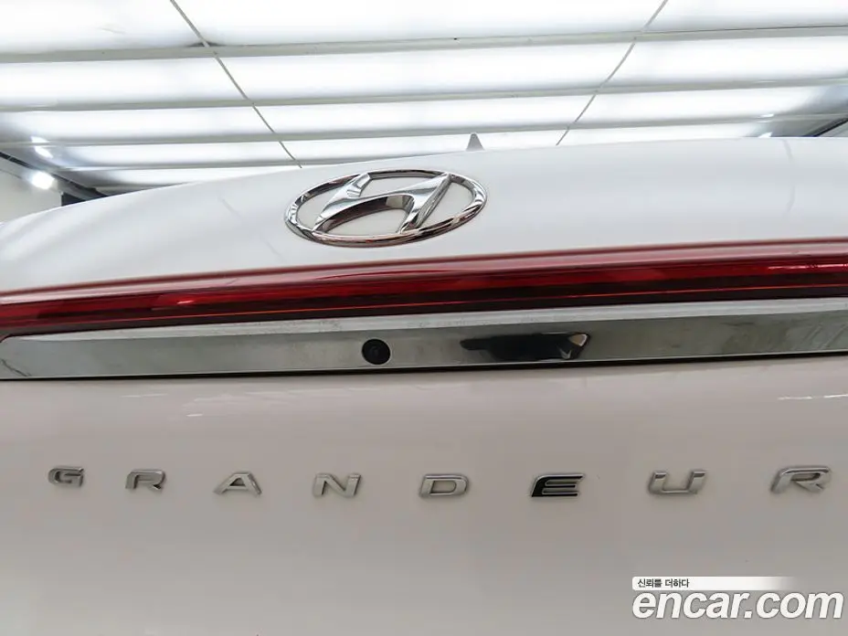 Hyundai Grandeur 2022 2.5 автомат (гидро), фото 16