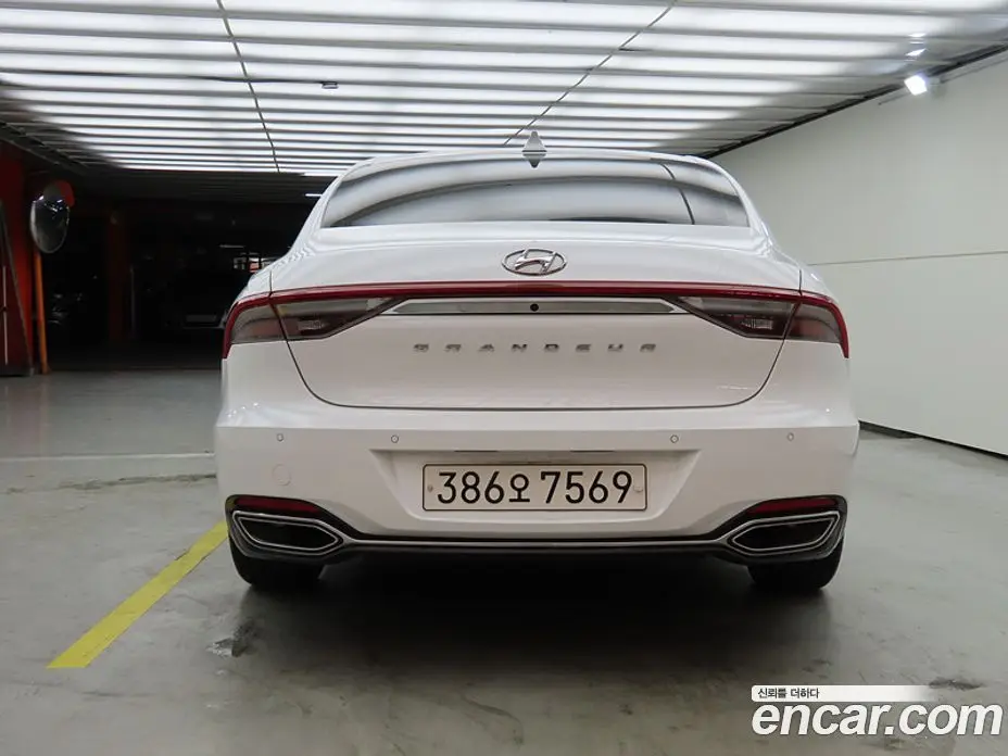 Hyundai Grandeur 2022 2.5 автомат (гидро), фото 3