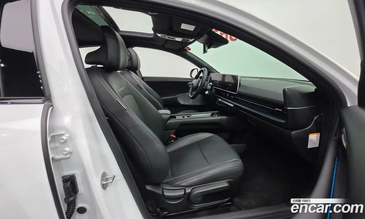 Hyundai Ioniq 6 2022 0.1 автомат (гидро), фото 13