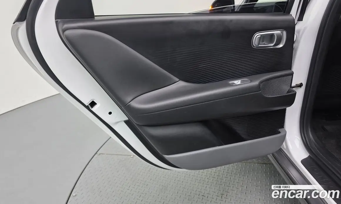 Hyundai Ioniq 6 2022 0.1 автомат (гидро), фото 15