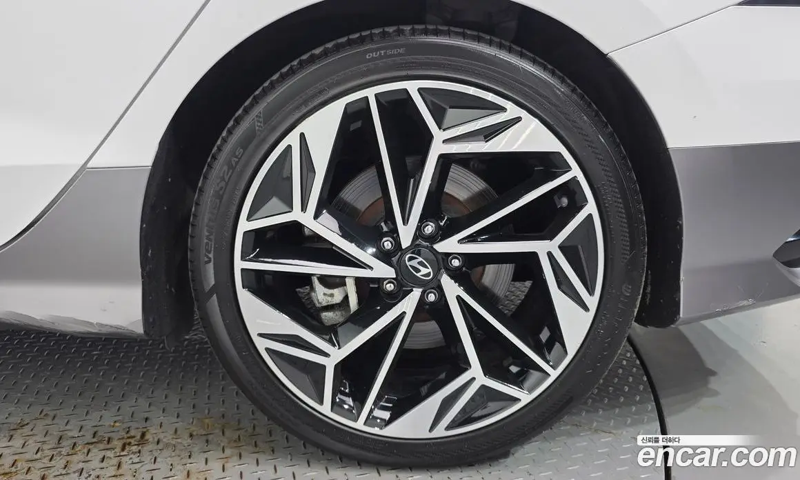 Hyundai Ioniq 6 2022 0.1 автомат (гидро), фото 7