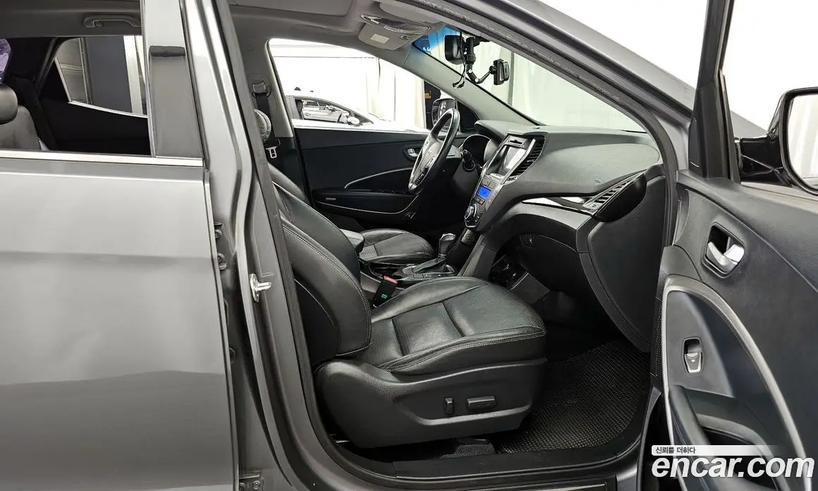 Hyundai Santa Fe 2013 2.0 автомат (гидро), фото 17 Hyundai Santa Fe 2013 2.0 автомат (гидро), фото 17