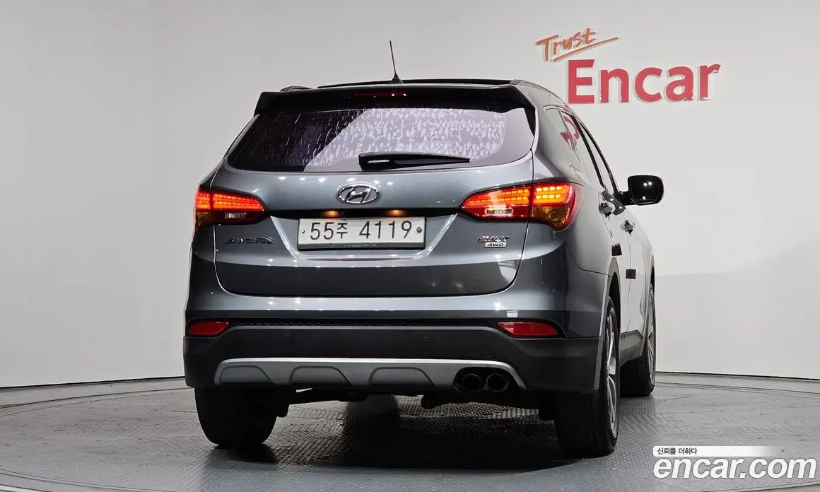 Hyundai Santa Fe 2013 2.0 автомат (гидро), фото 4 Hyundai Santa Fe 2013 2.0 автомат (гидро), фото 4