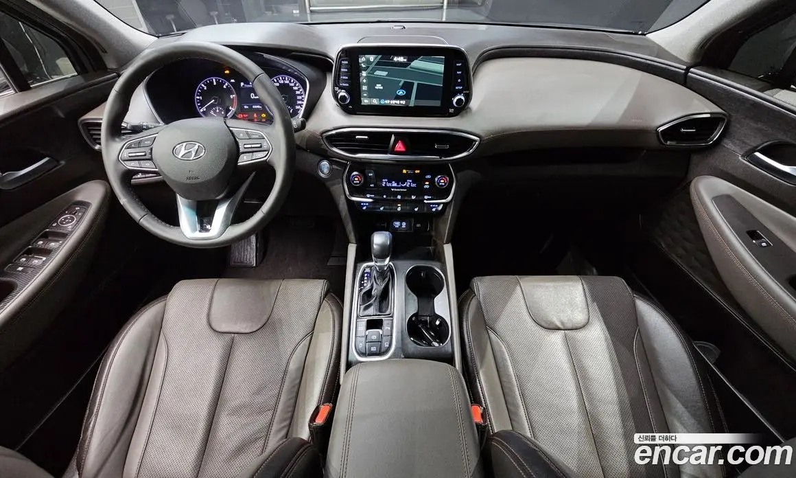 Hyundai Santa Fe 2018 2.0 автомат (гидро), фото 7 Hyundai Santa Fe 2018 2.0 автомат (гидро), фото 7