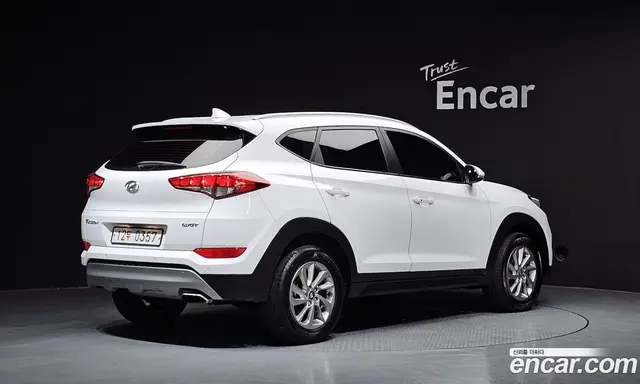 Hyundai Tucson 2016 1.7 автомат (гидро), миниатюра 2