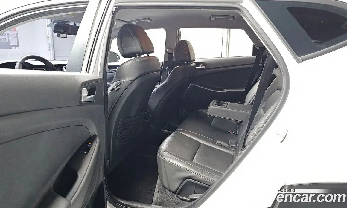 Hyundai Tucson 2016 1.7 автомат (гидро), фото 17