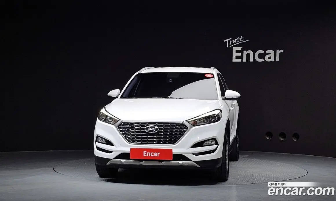 Hyundai Tucson 2016 1.7 автомат (гидро), фото 3