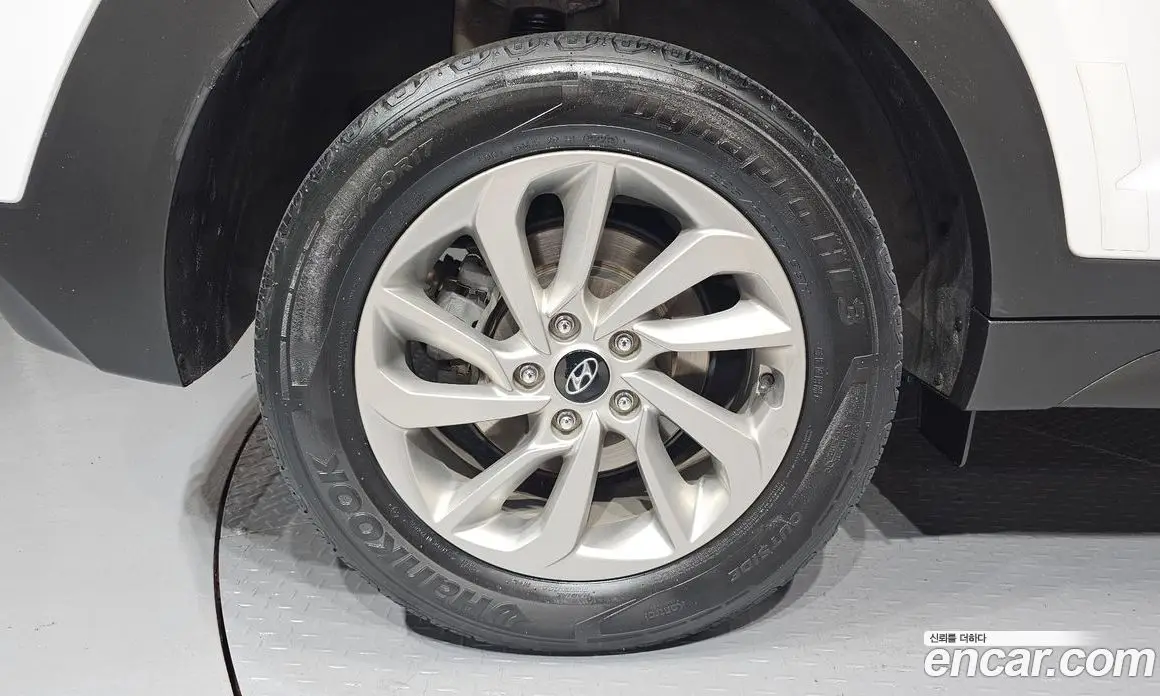 Hyundai Tucson 2016 1.7 автомат (гидро), фото 5