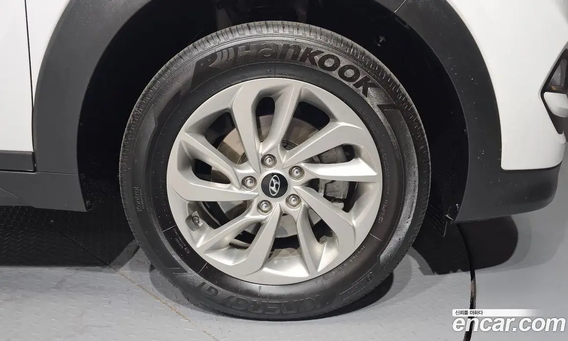 Hyundai Tucson 2016 1.7 автомат (гидро), фото 7