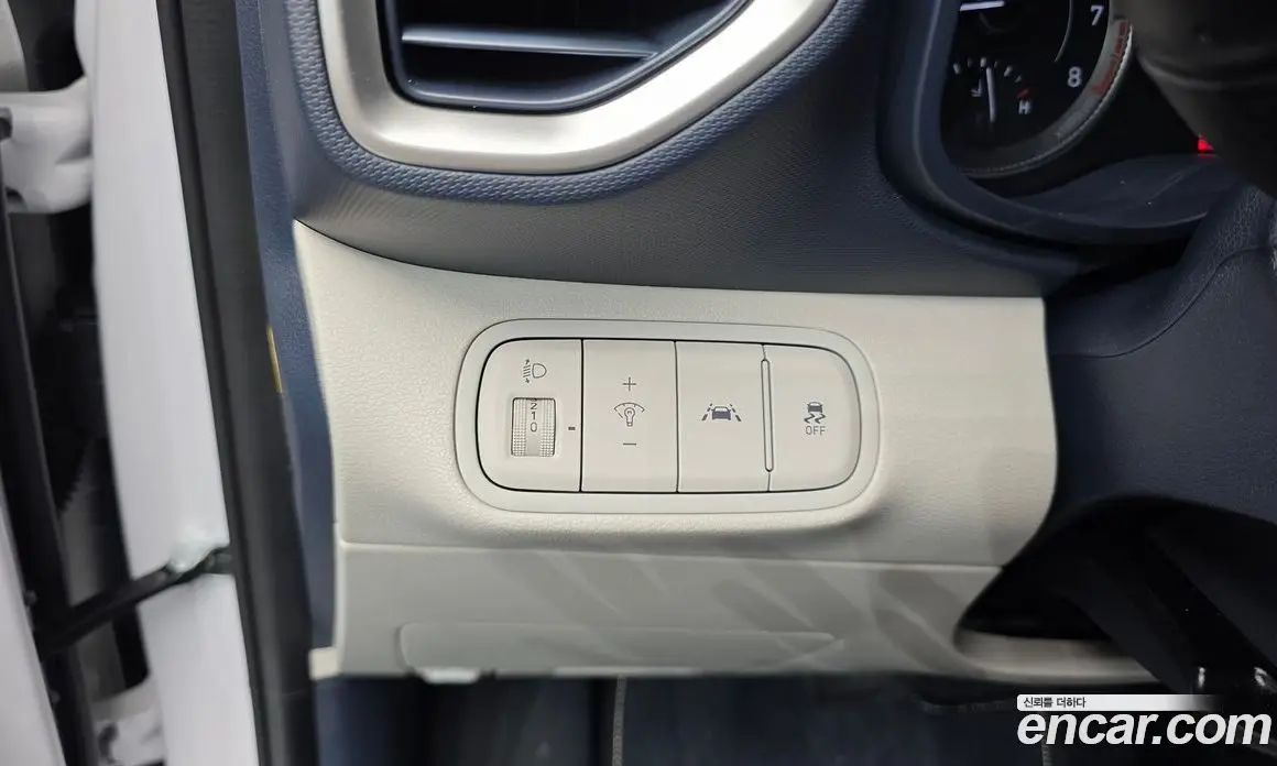 Hyundai Venue 2020 1.6 автомат (гидро), фото 13