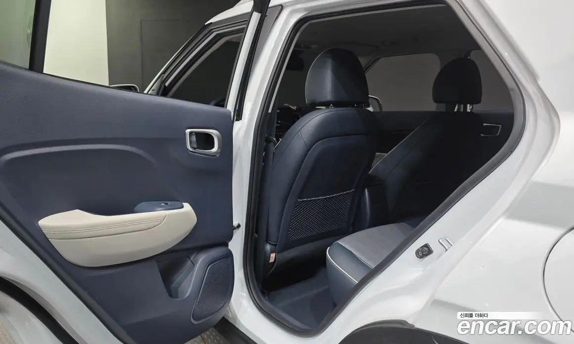 Hyundai Venue 2020 1.6 автомат (гидро), фото 18