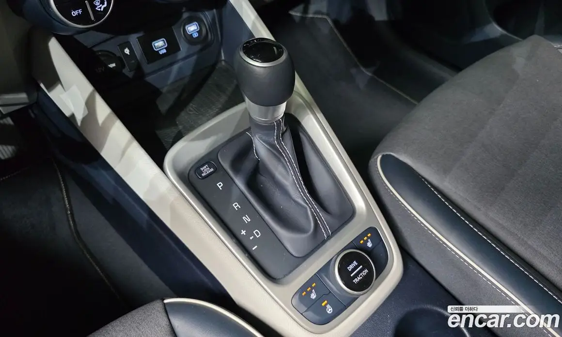 Hyundai Venue 2020 1.6 автомат (гидро), фото 9