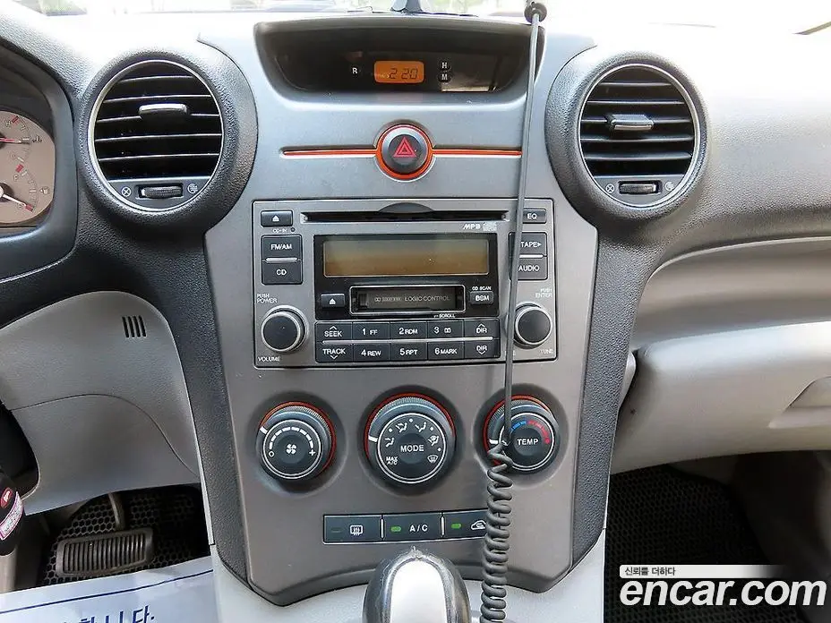 Kia Carens 2007 2.0 автомат (гидро), фото 9