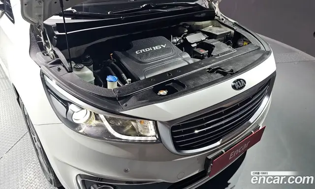 Kia Carnival 2015 2.2 автомат (гидро), миниатюра 6