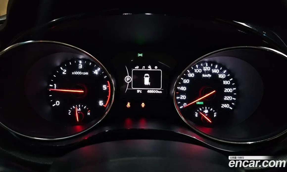 Kia Carnival 2015 2.2 автомат (гидро), фото 8