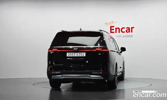 Kia Carnival 2020 2.2 автомат (гидро), миниатюра 4
