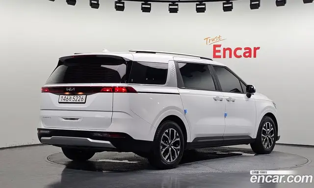 Kia Carnival 2021 2.2 автомат (гидро), миниатюра 2