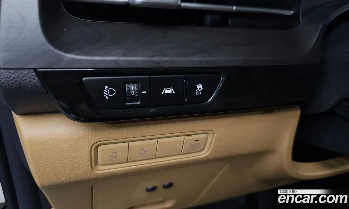 Kia Carnival 2021 2.2 автомат (гидро), фото 12
