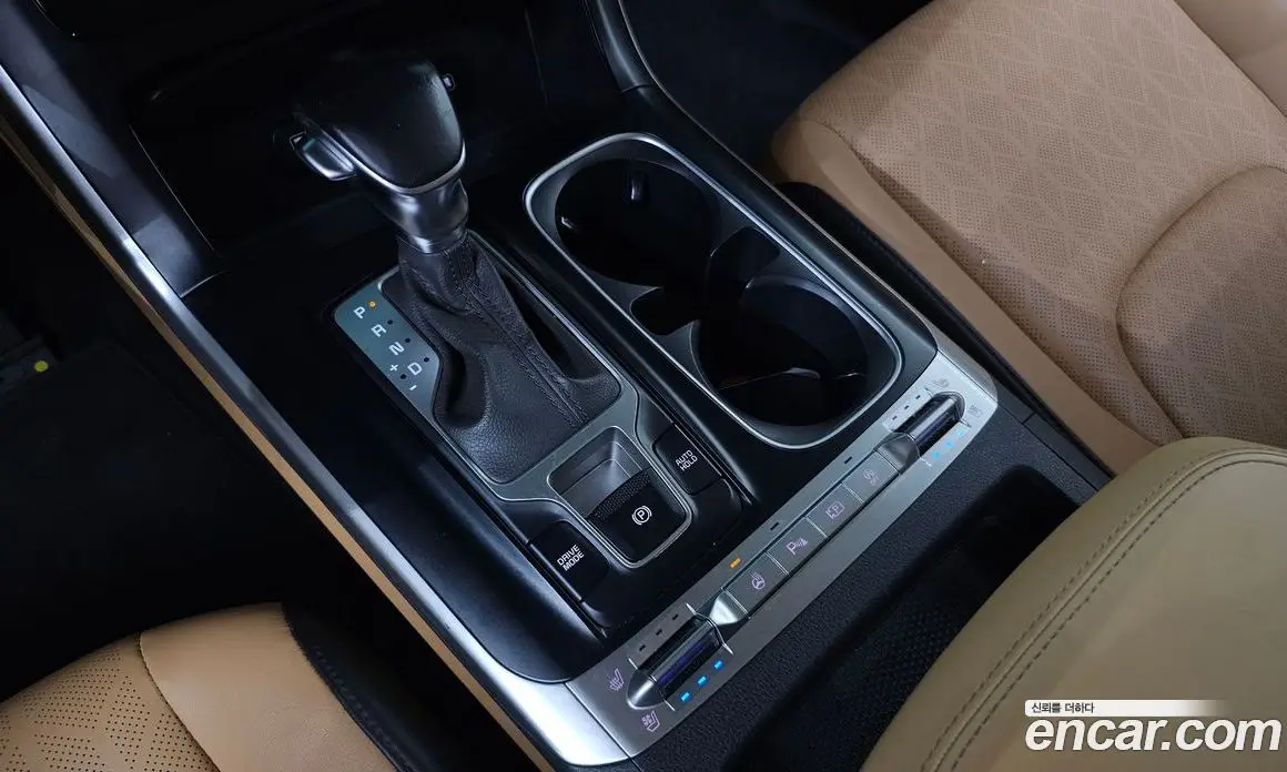 Kia Carnival 2021 2.2 автомат (гидро), фото 9