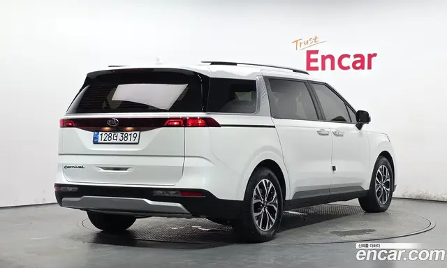 Kia Carnival 2021 2.2 автомат (гидро), миниатюра 2