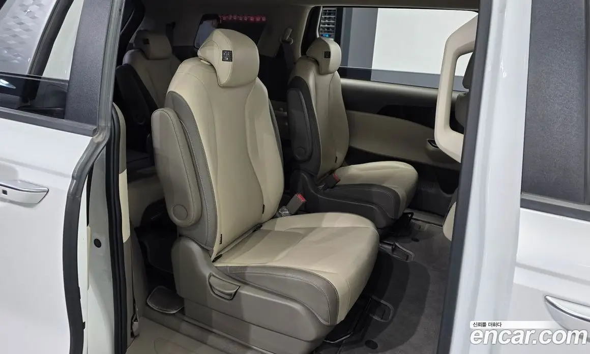 Kia Carnival 2022 2.2 автомат (гидро), фото 18