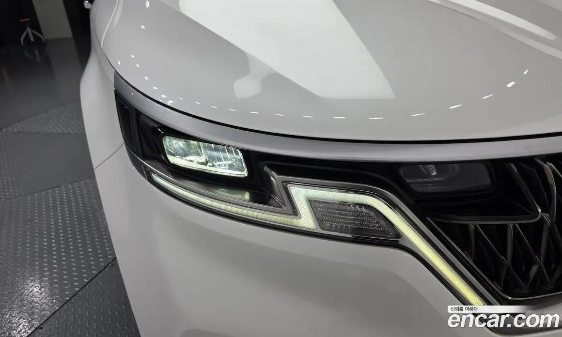 Kia Carnival 2022 2.2 автомат (гидро), фото 8