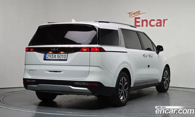 Kia Carnival 2022 2.2 автомат (гидро), миниатюра 2