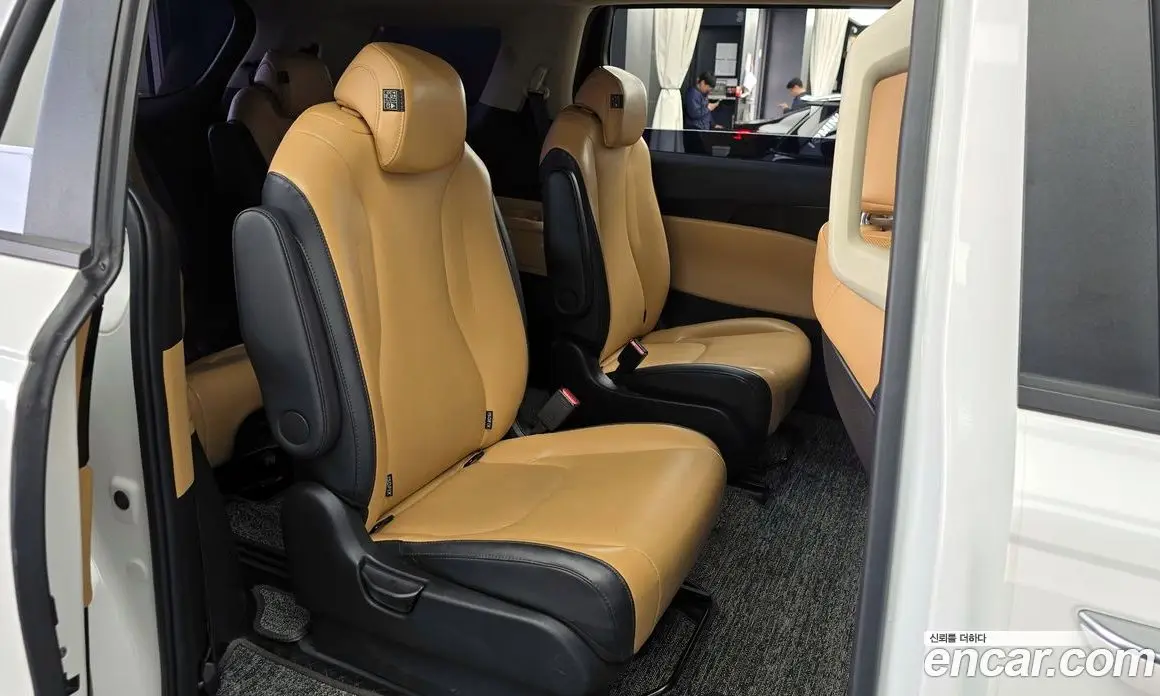 Kia Carnival 2022 2.2 автомат (гидро), фото 18