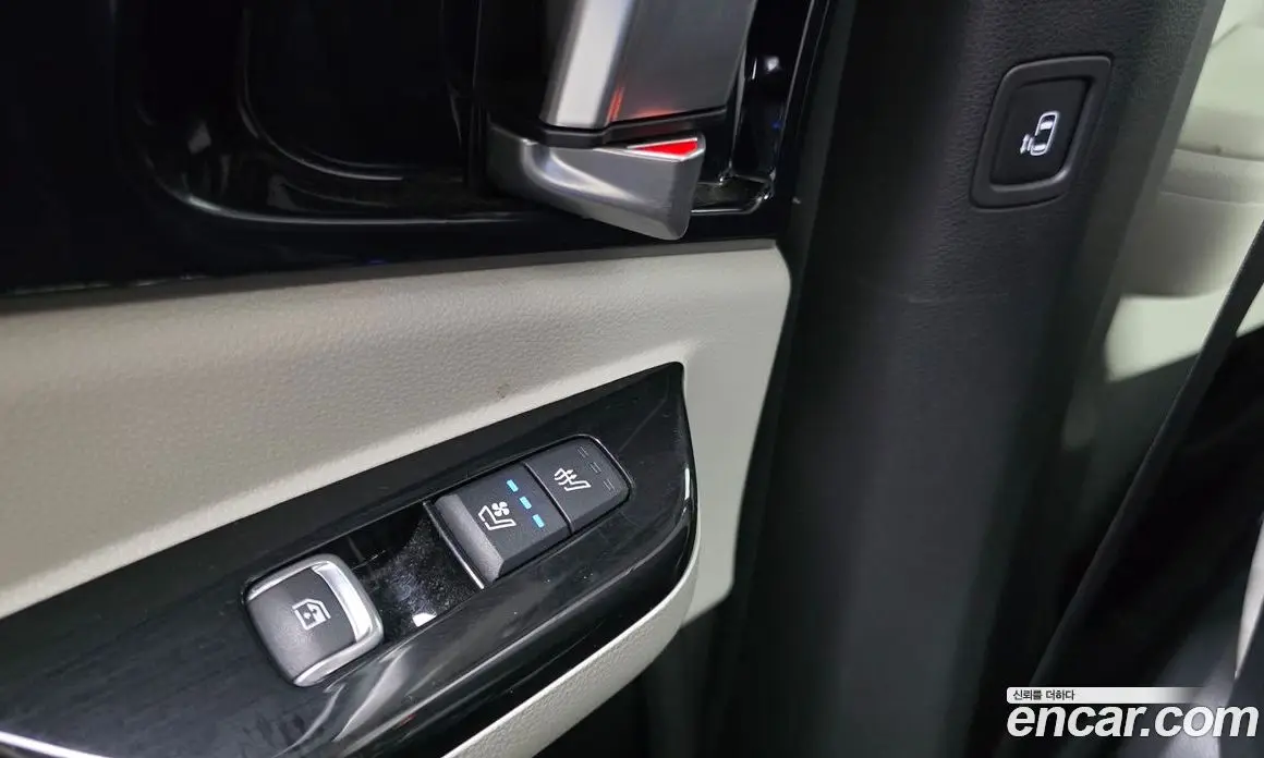 Kia Carnival 2023 2.2 автомат (гидро), фото 17