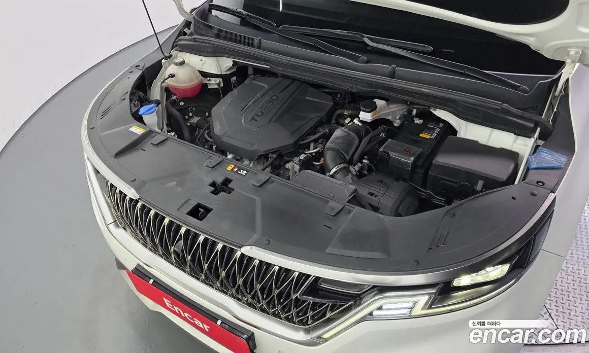 Kia Carnival 2023 2.2 автомат (гидро), фото 6