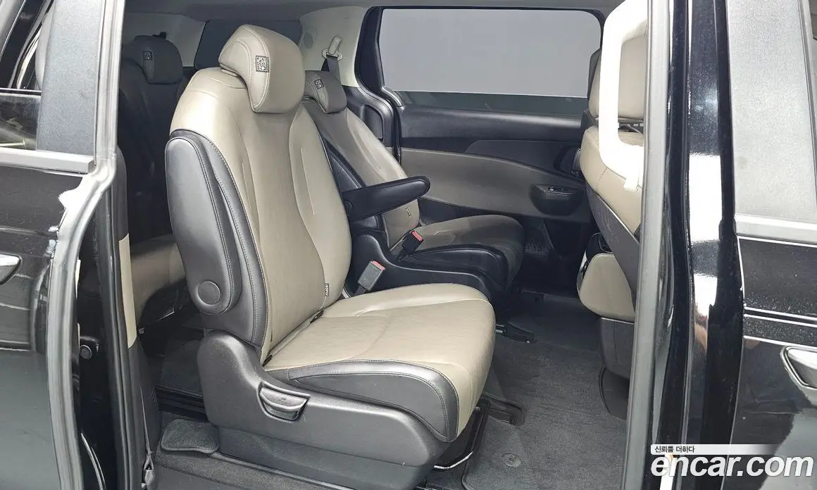 Kia Carnival 2024 1.6 автомат (гидро), фото 11