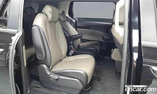 Kia Carnival 2024 1.6 автомат (гидро), миниатюра 11