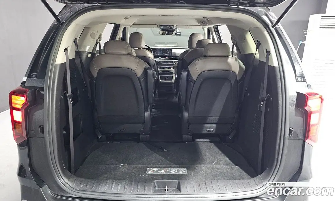 Kia Carnival 2024 1.6 автомат (гидро), фото 20