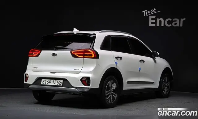 Kia Niro 2019 1.6 автомат (гидро), миниатюра 2