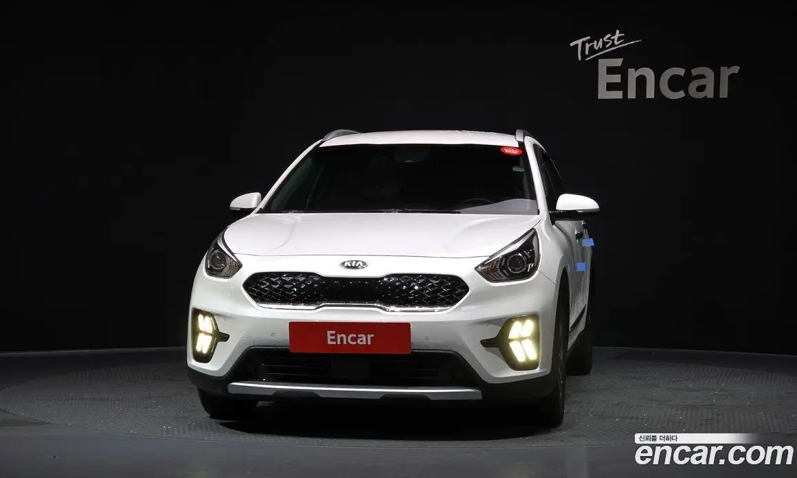Kia Niro 2019 1.6 автомат (гидро), фото 3