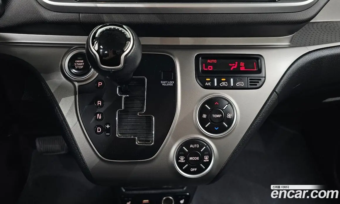 Kia Ray 2022 1.0 автомат (гидро), фото 11