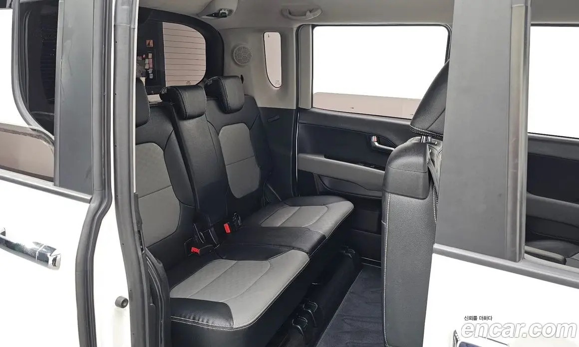 Kia Ray 2022 1.0 автомат (гидро), фото 17