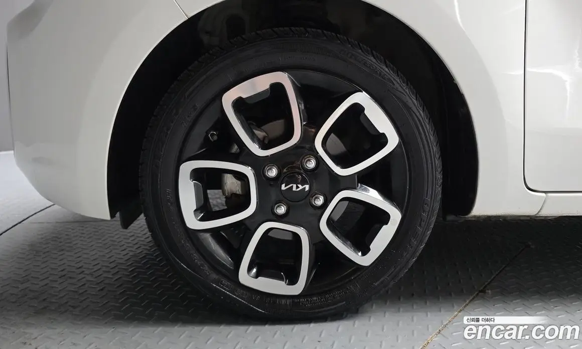 Kia Ray 2022 1.0 автомат (гидро), фото 5