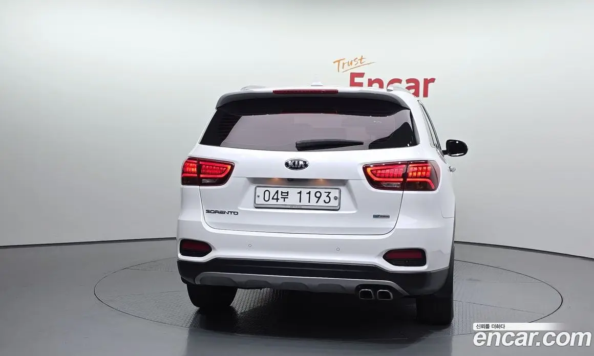 Kia Sorento 2018 2.0 автомат (гидро), фото 4